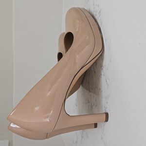 Naturalizer nudes patent pumps